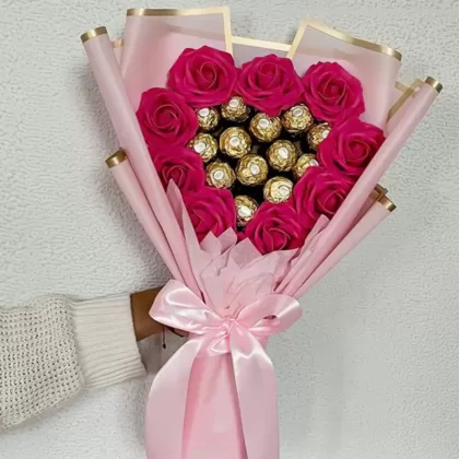 Heart N Hand Bouquet